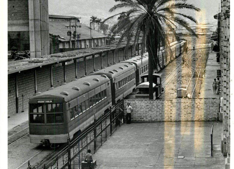 Imagen del desaparecido tren que operaba en el Aburrá. FOTO ARCHIVO