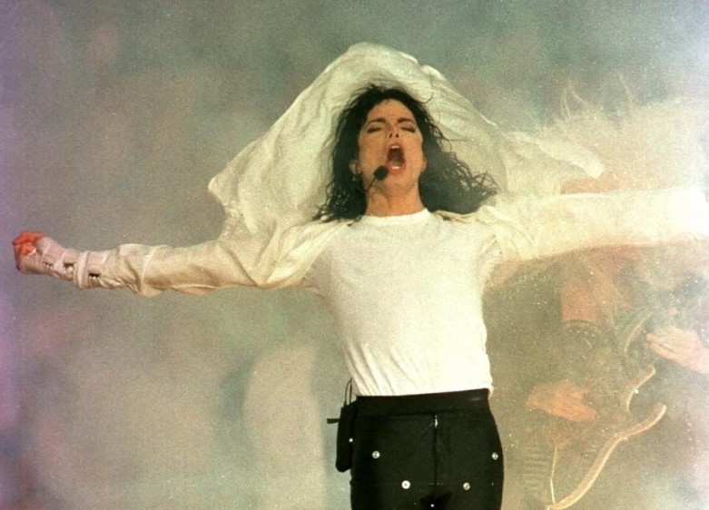 Michael Jackson en el Super Bowl XXVII (1993). FOTO Reuters