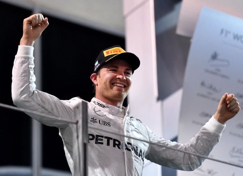 Se trata del primer título de Fórmula 1 para el alemán Nico Rosberg. FOTO AFP