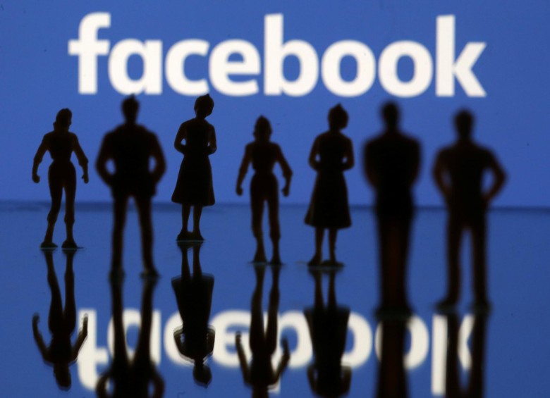 Los usuarios podrán encontrar la explicación sobre el uso que Facebook les da a sus datos en la misma plataforma. FOTO: Reuters