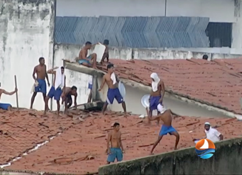 Solo 12 horas después de enfrentamientos, la Policía Federal de Brasil pudo tomar control de la Cárcel en Río Grande. FOTO AFP