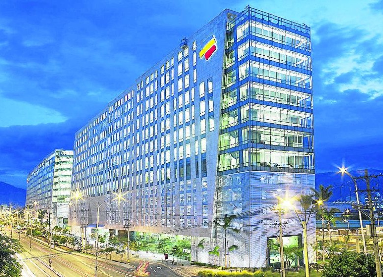 Sede administrativa del Grupo Bancolombia en Medellín construída bajo los estandares LEED, le apuesta a las construcciones sostenibles. Foto: Cortesía