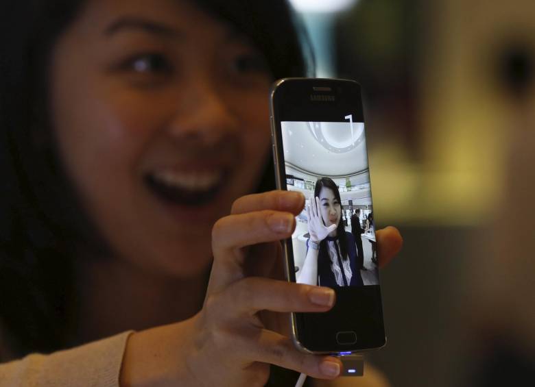Samsung dijo que sus expectativas de ventas del S6 son muy superiores en comparación con las del Galaxy S5. FOTO Reuters Samsung dijo que sus expectativas de ventas del S6 son muy superiores en comparación con las del Galaxy S5. FOTO Reuters