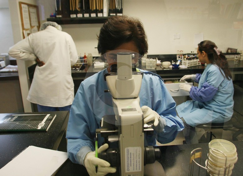 La calidad de los científicos colombianos y las mejoras que han tenido las clínicas y centros de diagnóstico del país, han hecho posible un aumento de los estudios clínicos. FOTO Róbinson Sáenz