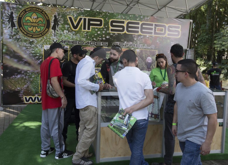 ExpoMedeweed busca eliminar mitos y tabúes sobre el uso del cannabis en la medicina. El Jardín Botánico será sede de la muestra académica y comercial hasta el viernes. FOTO manuel saldarriaga