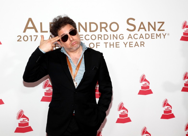 Calamaro estuvo en el homenaje a Alejandro Sanz que hizo el Grammy Latino. 