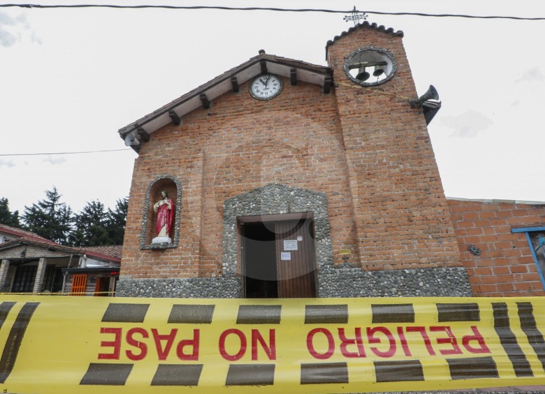 La iglesia principal del corregimiento está cerrada al público. FOTO ROBINSON SAÉNZ