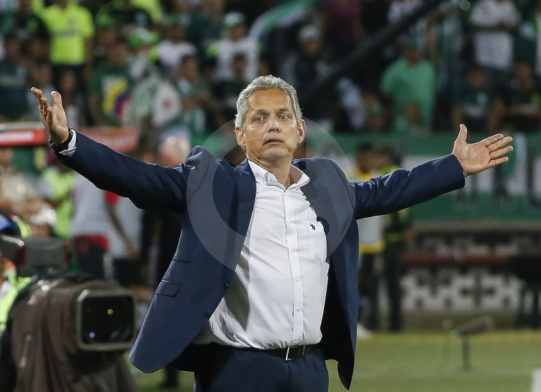 Reinaldo Rueda (59 años) entró en la lista de técnicos campeones de la Copa Libertadores. También se convierte en candidato para recibir el premio como mejor técnico de América. Un hombre de palabra y mucha disciplina en su trabajo. FOTO ROBINSON SÁENZ