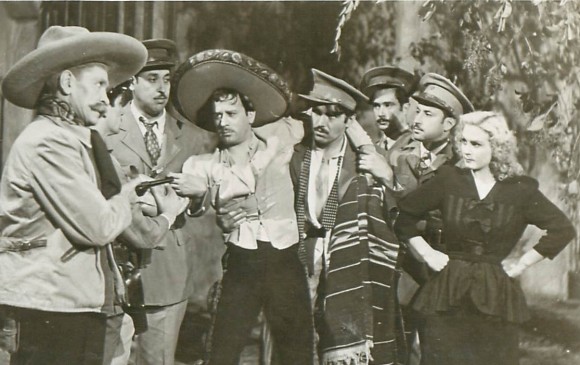Imagen de la película Vuelven los García. Pedro Infante, al centro. FOTO Archivo El Colombiano