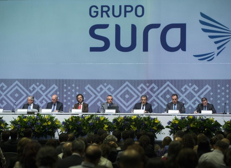Asamblea del Grupo Sura, celebrada en Plaza Mayor el 31 de marzo de 2017. FOTO JAIME PÉREZ