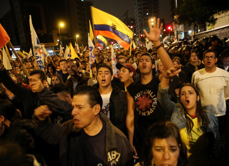 Ecuador sigue en vilo por los resultados electorales. Si se confirma la segunda vuelta será el próximo 2 de abril. FOTO AFP