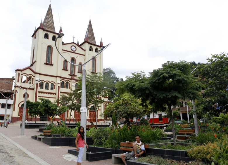 Municipio de Cañasgordas. Parque Prinicipal.. FOTO Donaldo Zuluaga Velilla