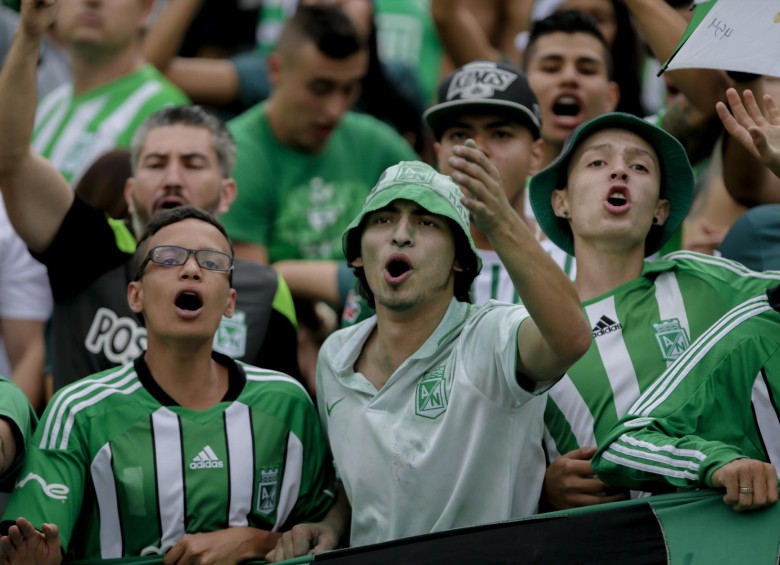 El jueves no pudieron ingresar al Atanasio porque solo entraban hinchas del DIM. El domingo fue su día.