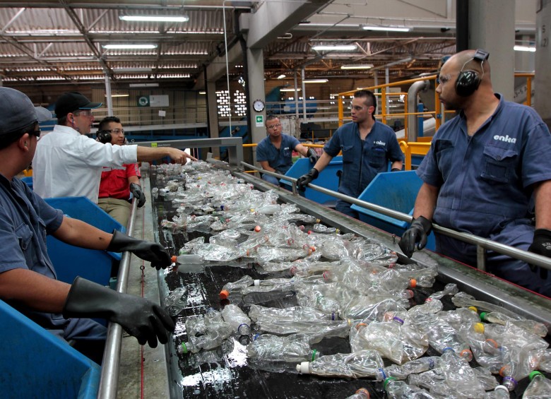 Crédito: Julio César Herrera. La entrada en operación de la plata de reciclaje PET Botella contribuyó a generar ingresos por 325.309 millones de pesos en 2014.