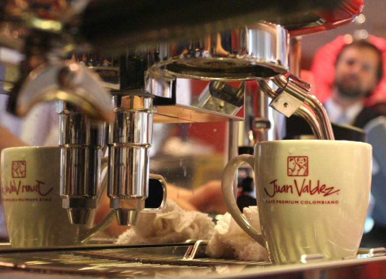 Por regalías de uso de la marca Juan Valdez el Fondo Nacional del Café ha recibido $9.000 millones este año. FOTO archivo