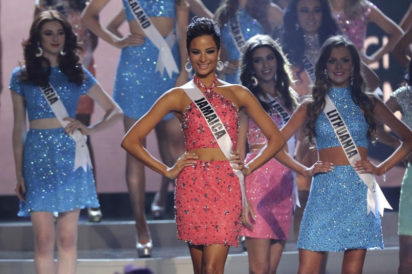Llamó la atención por su belleza y fue llamada en el grupo de 15 semifinalistas. Miss Jamaica. FOTO AFP