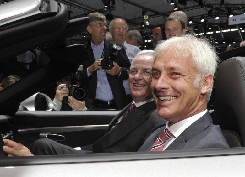 El nuevo presidente del grupo Volkswagen, Matthias Müller, ha asegurado en una carta a sus cerca de 600.000 empleados en todo el mundo que aclarará completamente lo sucedido. FOTO AFP