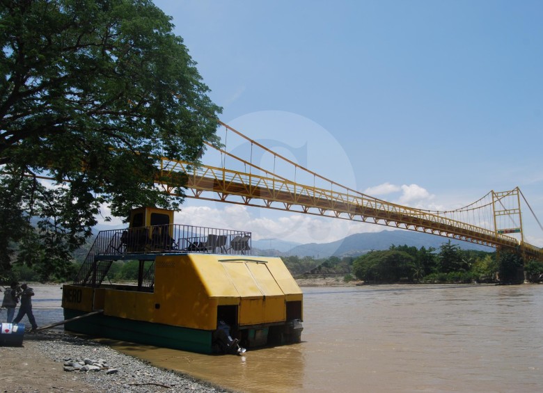 El puente Paso Real, sobre el río Cauca, estará cerrado dos días. FOTO ARCHIVO