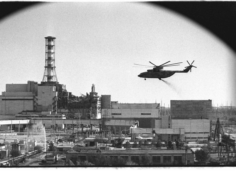 Los helicópteros soviéticos que intentaron contener la radiación que se escapaba del núcleo. FOTO: ARCHIVO COLPRENSA