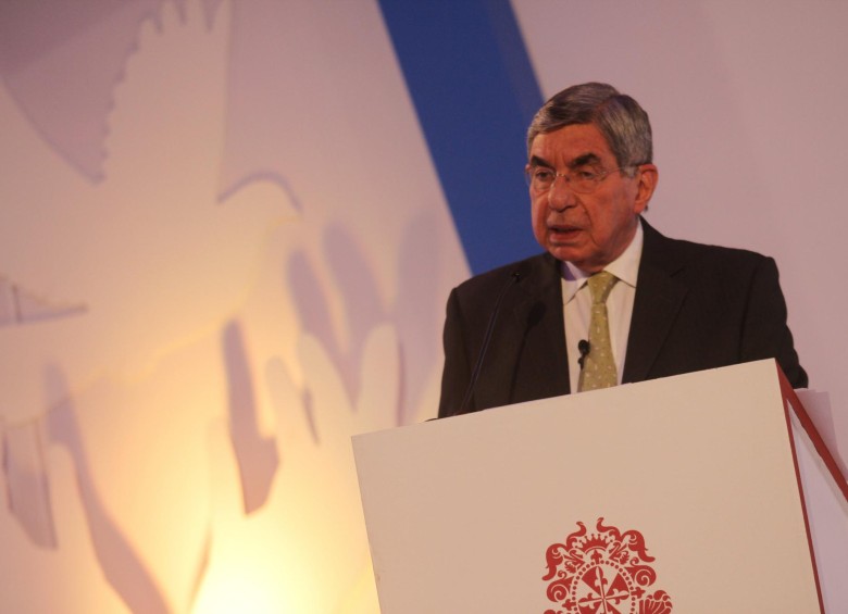 Óscar Arias recibió el premio Nobel en 1987. FOTO COLPRENSA