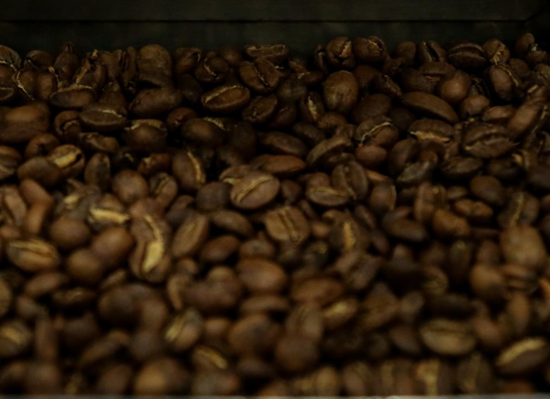 Según la Federación Nacional de Cafeteros, la producción de café para el año cafetero 2017/18 cerró en 13,8 millones de sacos. Foto: Colprensa