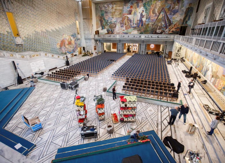 El ayuntamiento de Oslo (foto) será decorado con rosas y claveles colombianos para la ceremonia de entrega del premio Nobel de Paz. Santos será entrevistado por niños de Noruega FOTO REUTERS