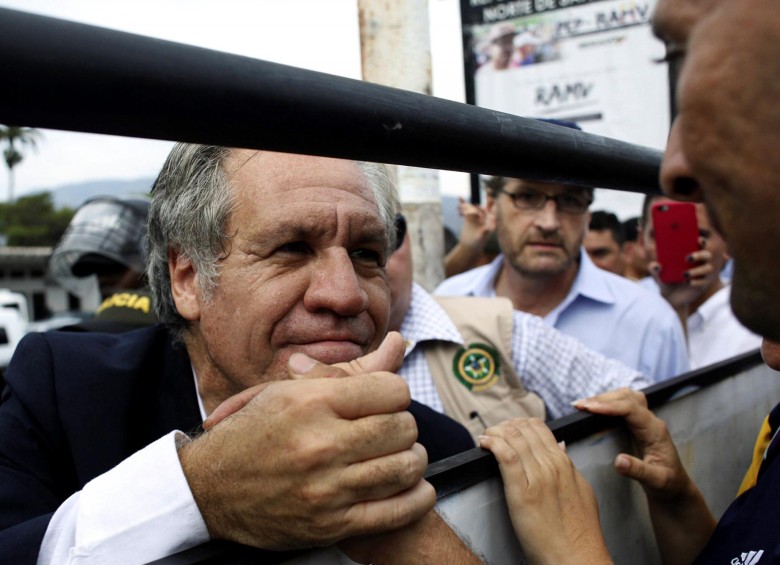 Luis Almagro, secretario general de la OEA, durante su visita a Venezuela. FOTO: REUTERS 