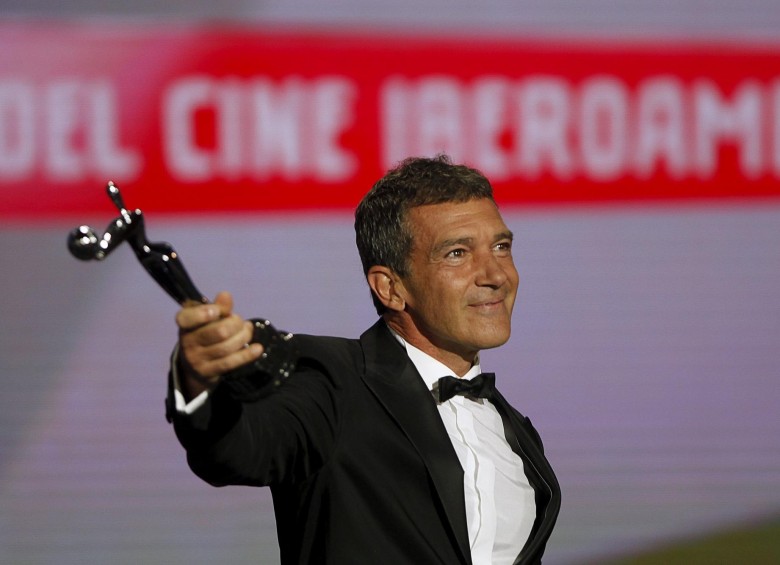Antonio Banderas recibió el Premio honorífico de los Platino este sábado en España. FOTO Reuters