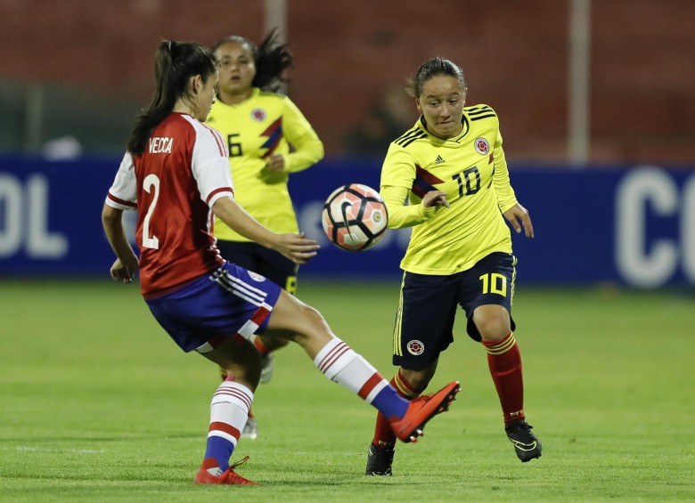 La colombiana Angie Castañeda es la goleadora del Sudamericano con 9 goles. FOTO EFE