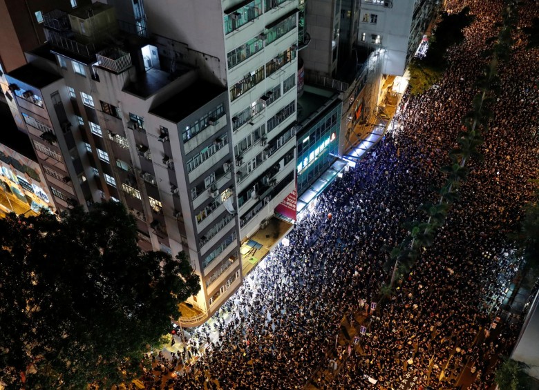 Organizadores de las marchas afirman que cerca de dos millones de personas salieron a marchar. Foto: Reuters - Tyrone Siu. 