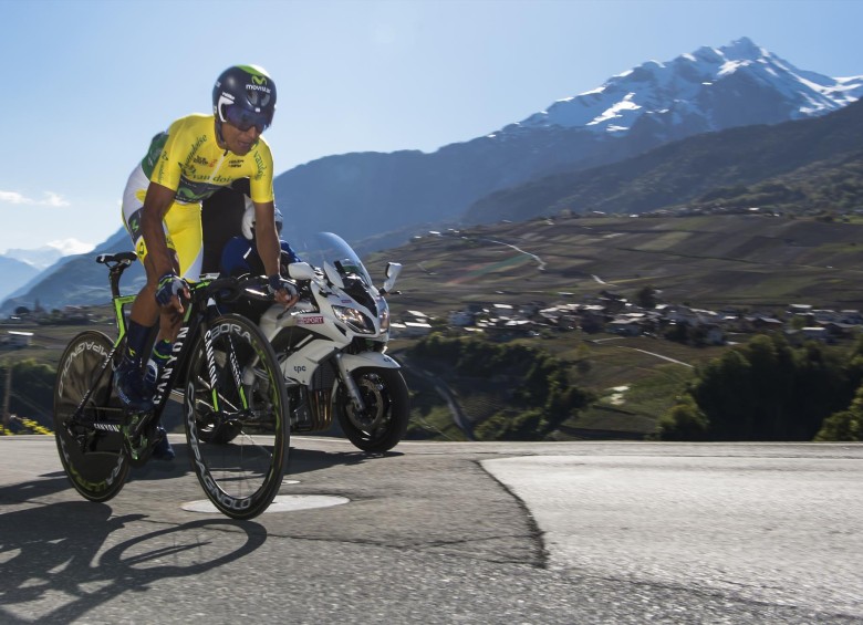 Nairo Quintana ocupó el sexto lugar en la crono y sigue de líder. FOTO AP
