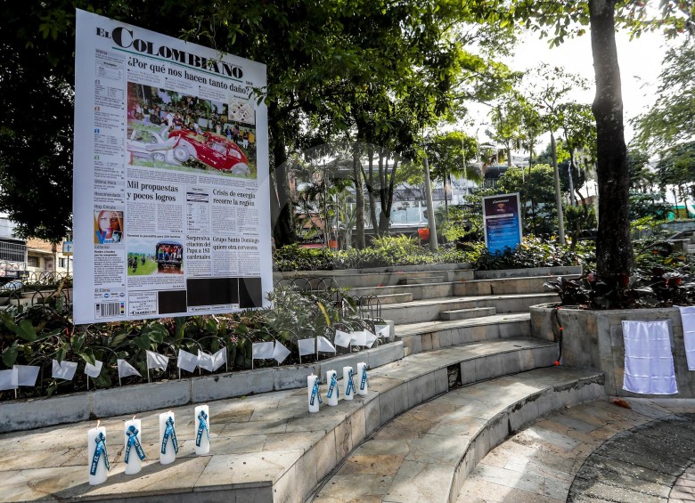 Homenaje a las víctimas del atentado con bomba en el Parque Lleras (17 de mayo de 2001), llevado a cabo el pasado 15 de mayo FOTO JAIME PÉREZ 