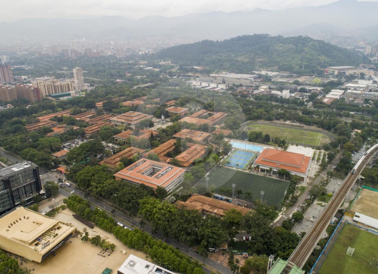 Panorámica del campus universitario de la Universidad de Antioquia en Medellín. Fotografía: Manuel Saldarriaga