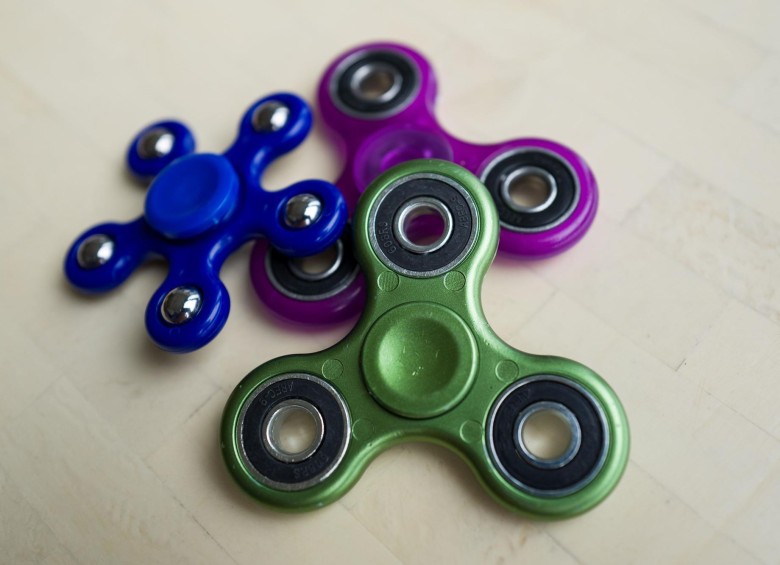Fidget Spinners, el juguete que amenaza a los colegios de E.U.