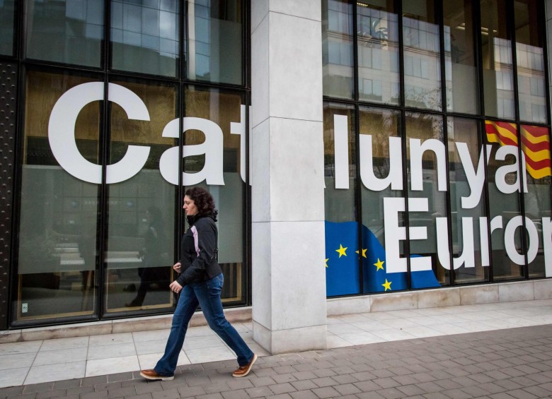 La oficina de Cataluña en Bruselas, capital de Bélgica, fue la única que no cerró en Europa luego de la declaración del artículo 155. En esa ciudad estaría protegido Carles Puigdemont. FOTO afp