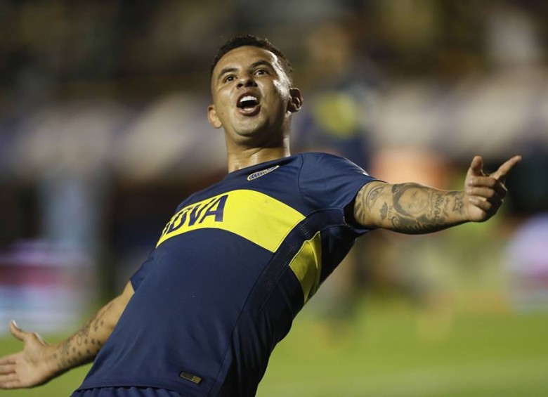 Edwin Cardona aspira a conservar la mítica camiseta 10 de Boca Juniors. FOTO: CORTESÍA BOCA JUNIORS.