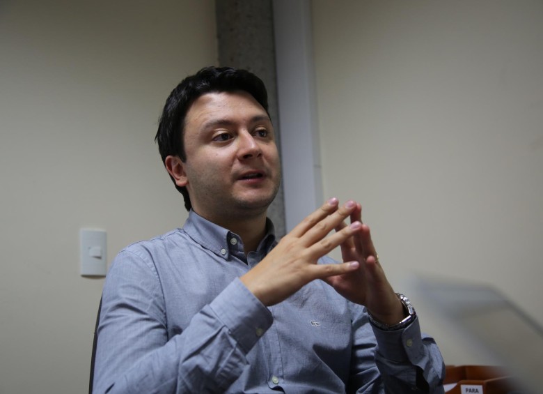 El abogado y economista de la Universidad de los Andes Carlos Felipe Reyes es el director del Sistema Habitacional del Ministerio de Vivienda. FOTO Cortesía Ministerio de vivienda