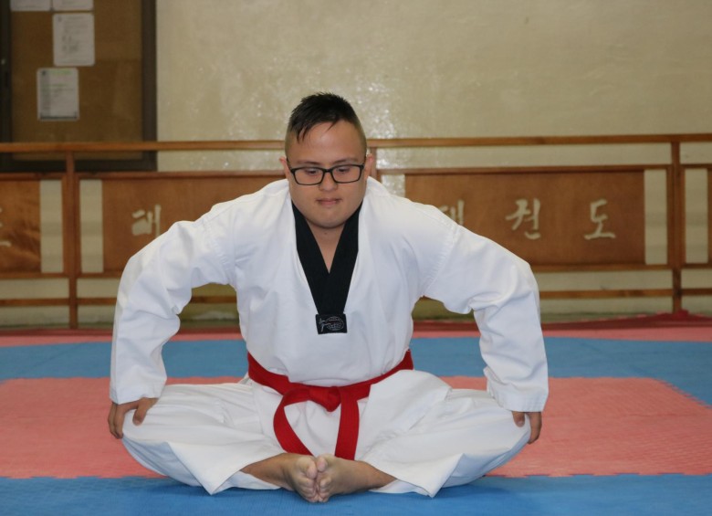 Julián iba a participar en Londres en parataekwondo. FOTOs Cortesía Inder