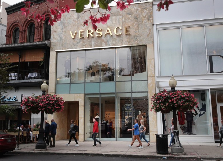 Tienda Versace en una calle de Illions, Chicago (septiembre 24 de 2018) Foto: Agencia Afp