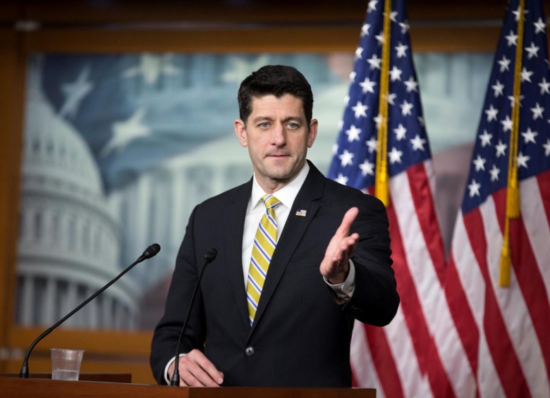 El presidente de la Cámara, Paul Ryan, anuncia la reautorización de la Ley de Vigilancia de Inteligencia Extranjera (FISA). FOTO EFE