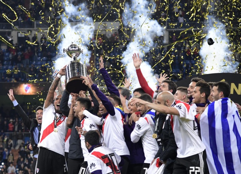 Los jugadores del River celebraron el triunfo que les dio su cuarta Copa Libertadores. Foto: AFP