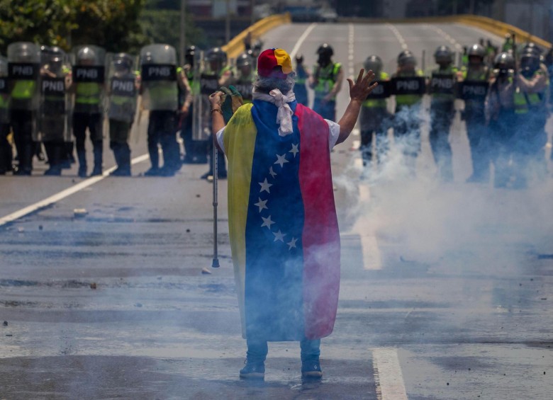 Nuevamente, Venezuela vivió ayer una jornada de protesta. El temor que existe es que los marchantes se armen. FOTO EFE