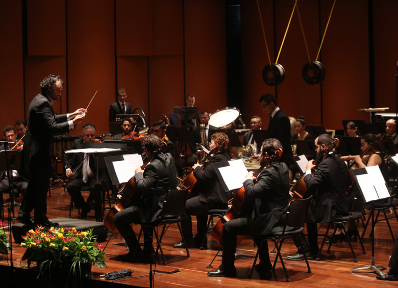 La Orquesta Sinfónica Eafit se formó en 2000, dos años después del programa de Música. El jueves 23 de agosto se celebró este aniversario con un concierto. FOTO Cortesía Eafit.