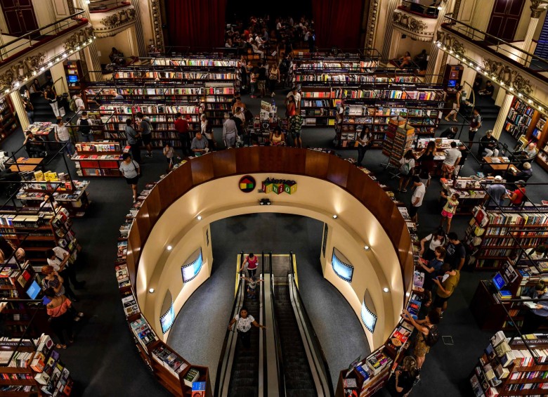  La librería El Ateneo Gran Splendid, una joya arquitectónica de Buenos Aires, acaba de ser elegida por la revista National Geographic como la más bella del mundo. FOTO REUTERS