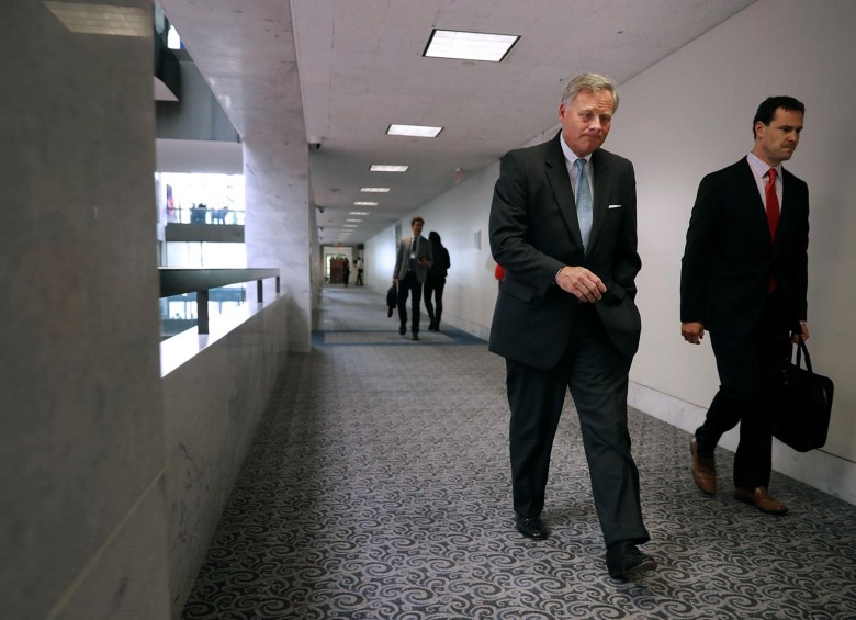 El presidente del Comité de Inteligencia del Senado, el republicano Richard Burr, tendrá la tarea de determinar qué tan ciertas son las denuncias contra el mandatario. FOTO AFP