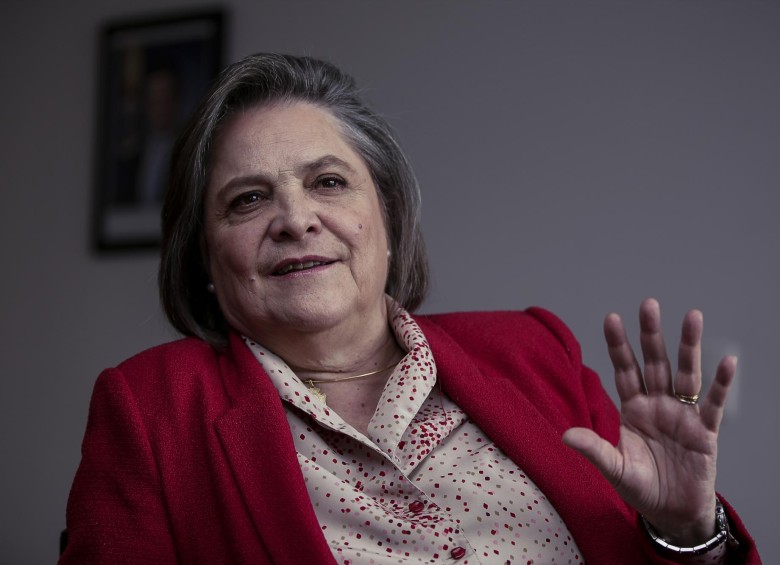 Esta es la segunda vez que Clara López aspira a la vicepresidencia, la primera vez fue con Gustavo Petro quien hoy es contendor directo de Humberto dela Calle. FOTO: Colprensa