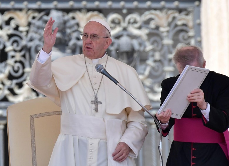 El Papa dijo este sábado que los militares y las fuerzas de seguridad están llamadas a la construcción de una sociedad basada en “la verdad y la justicia”. FOTO AFP