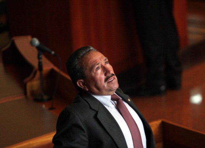 El exgobernador Hugo Aguilar, embargado por la Fiscalía, fue el jefe del Bloque de Búsqueda que dio de baja a Plabo Escobar. FOTO COLPRENSA