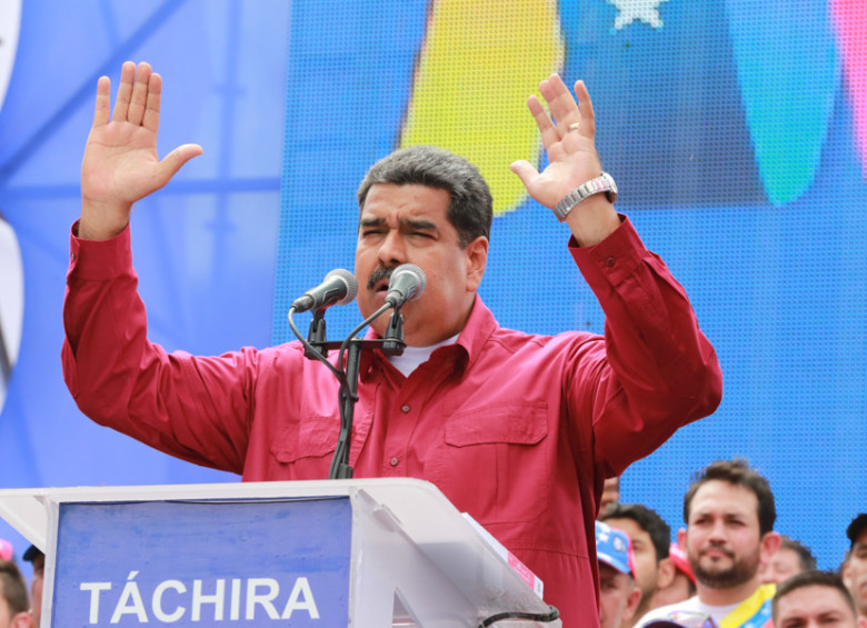 En el discurso que profirió durante un acto electoral en el estado Táchira, Maduro afirmó “nos importa un carajo Santos”. FOTO EFE