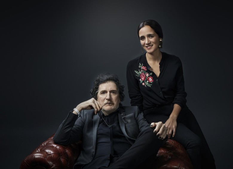 El músico Charly García convivió con Julieta Venegas por varias semanas y le compartió relatos de su carrera, su música y su vida personal. Foto: FOX 